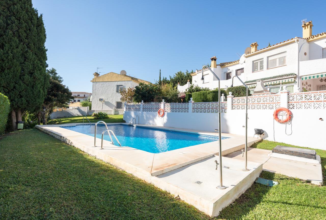 Malagasuite Bungalow Pool Benalmadena Exterior photo