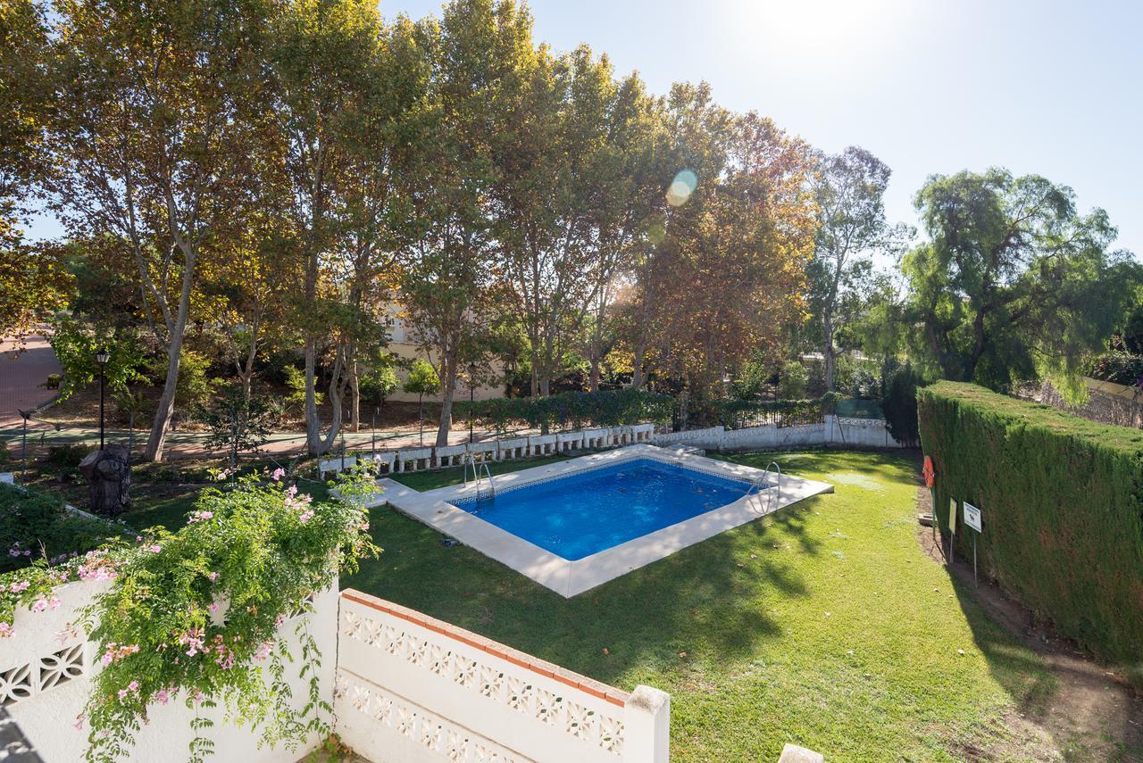 Malagasuite Bungalow Pool Benalmadena Exterior photo