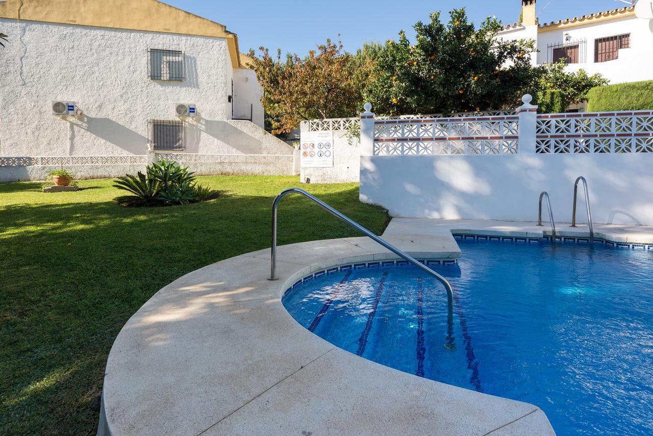 Malagasuite Bungalow Pool Benalmadena Exterior photo