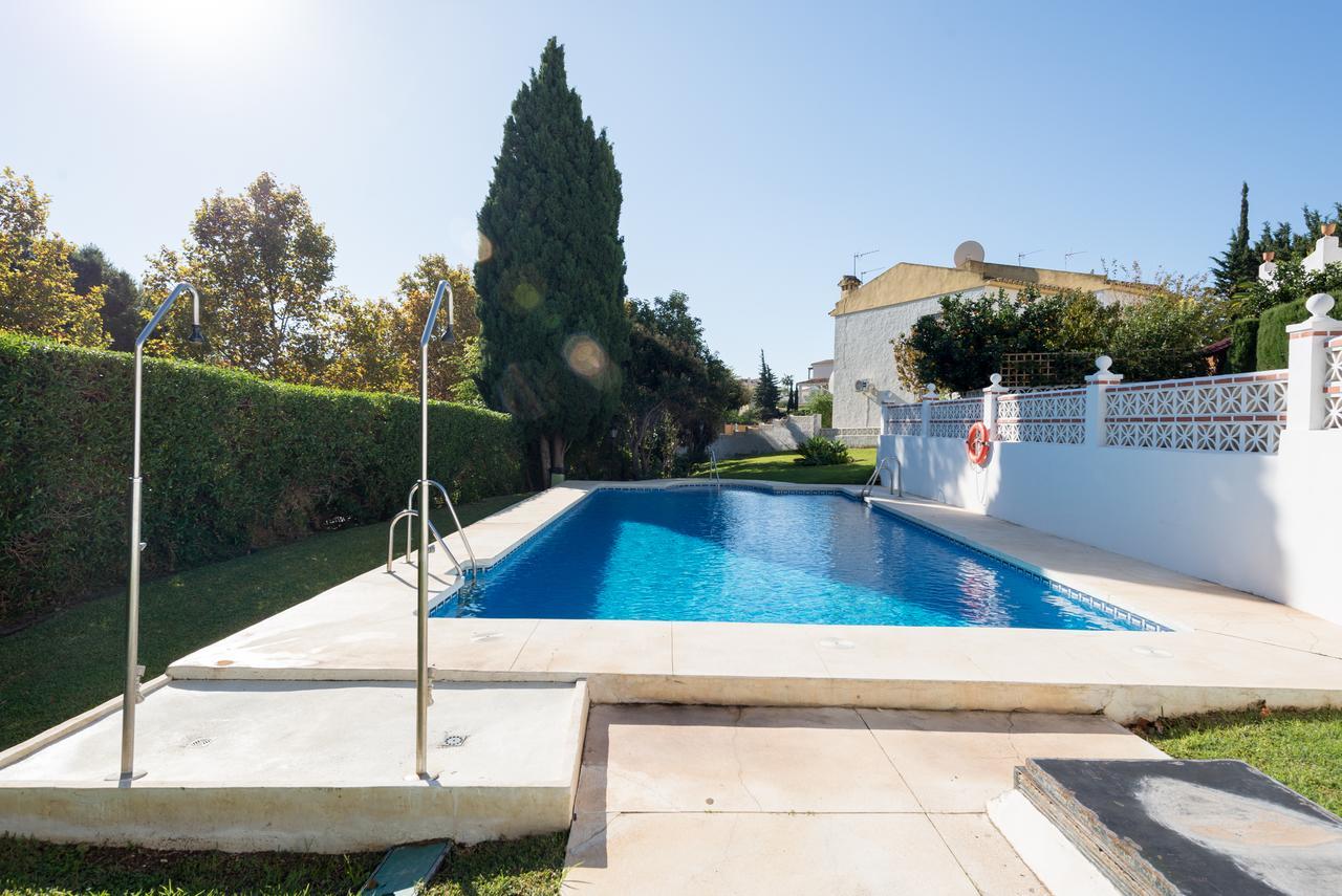 Malagasuite Bungalow Pool Benalmadena Exterior photo